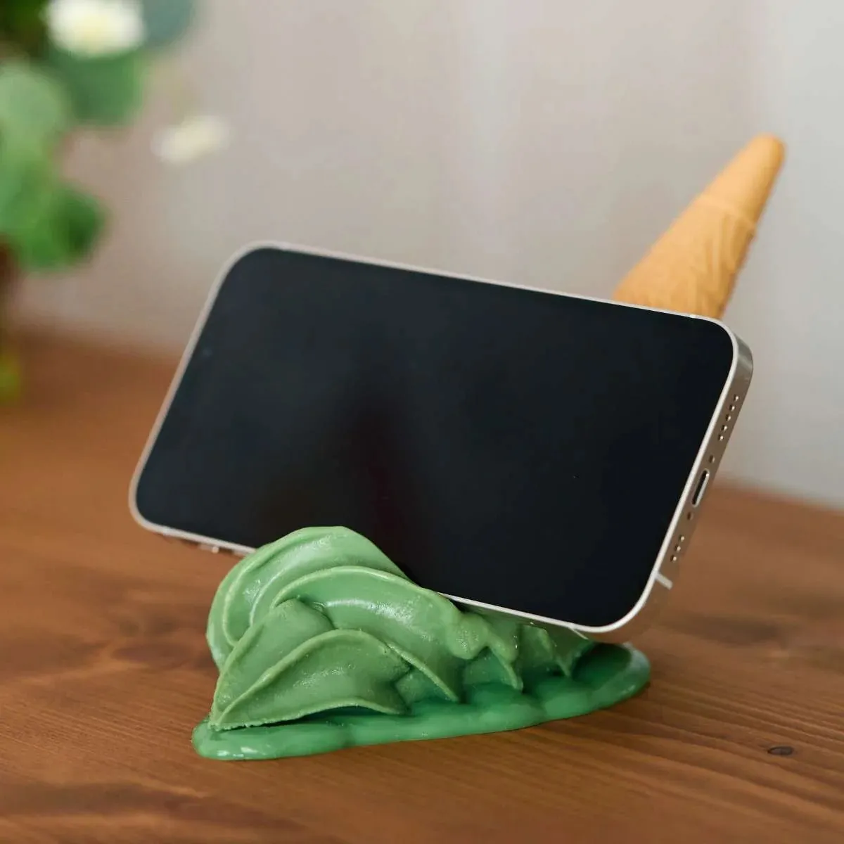 落ちちゃったソフトクリームスマホスタンド抹茶