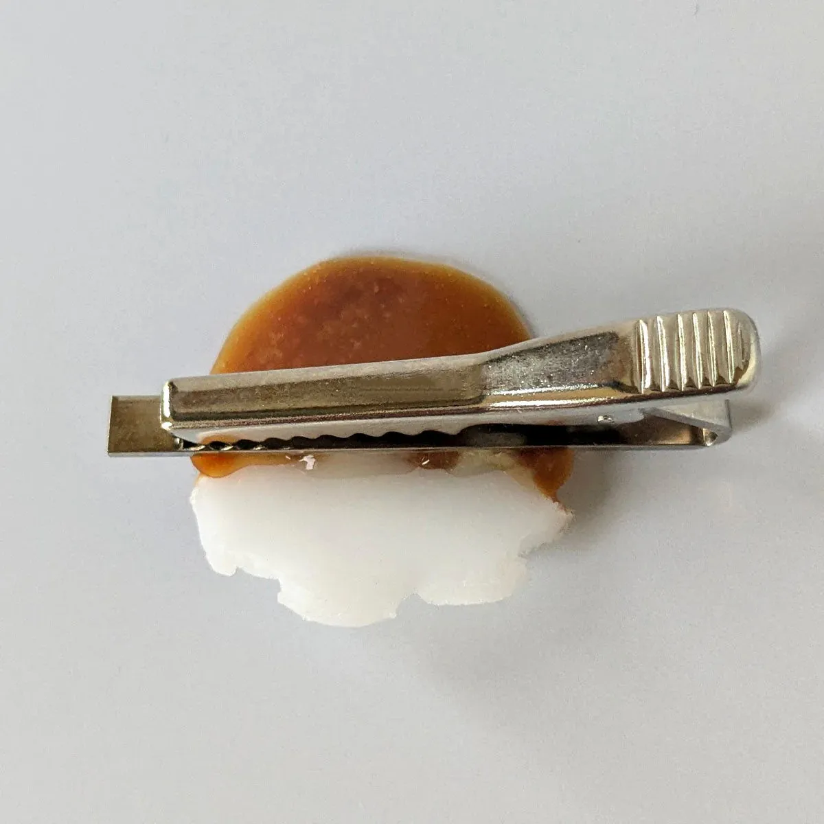 ごはんつぶカレーネクタイピン